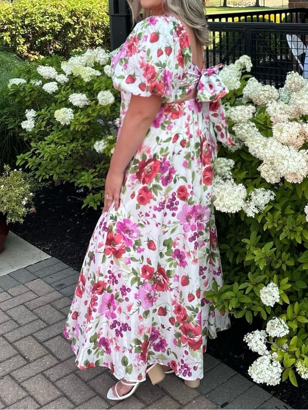 Abercrombie & Fitch Floral Tie-Back Maxi Dress in Pink and White
